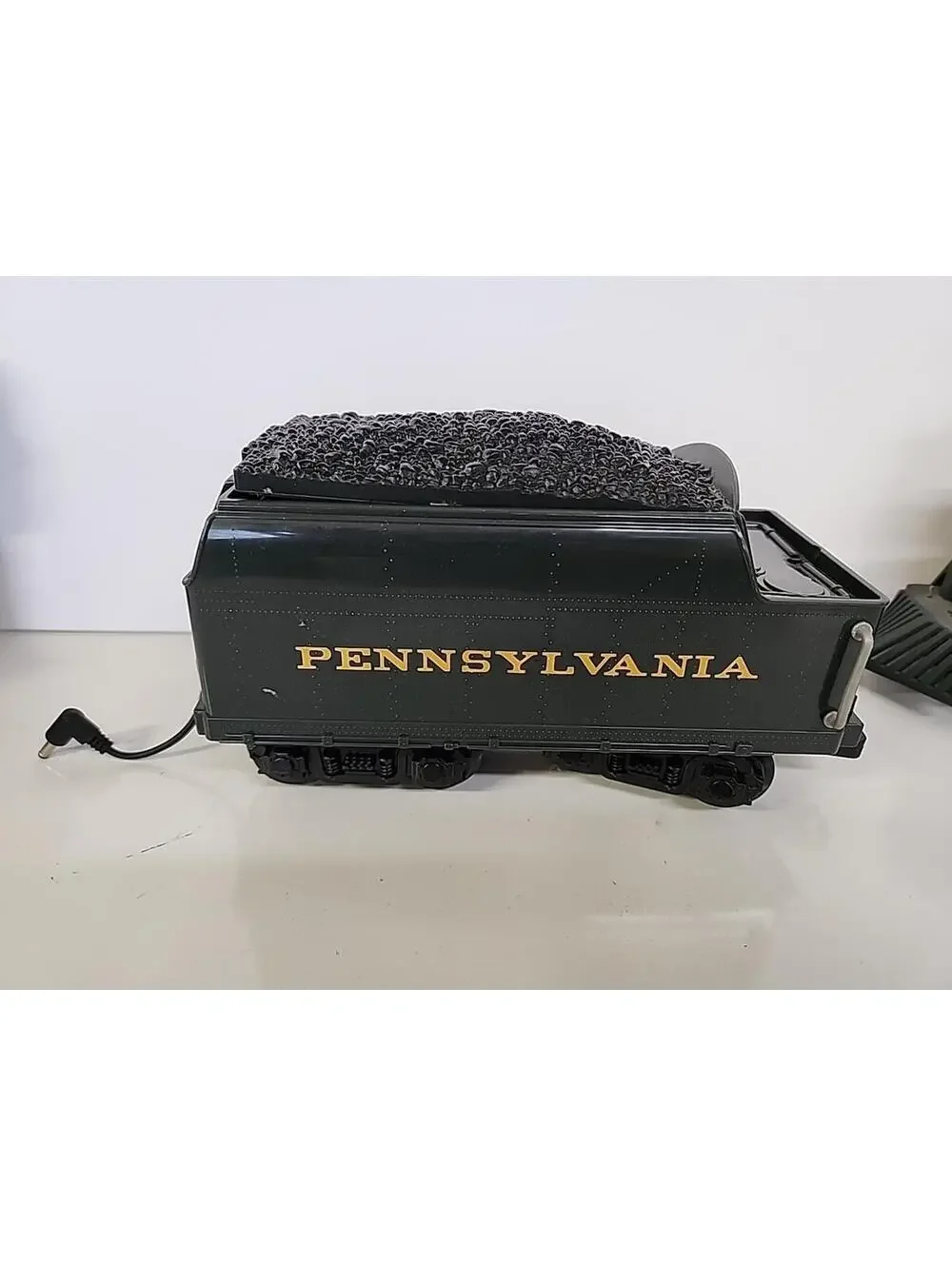 Lionel Train Set Pennsylvania Flyer Freight 561 Polar Express Train Cars & Track